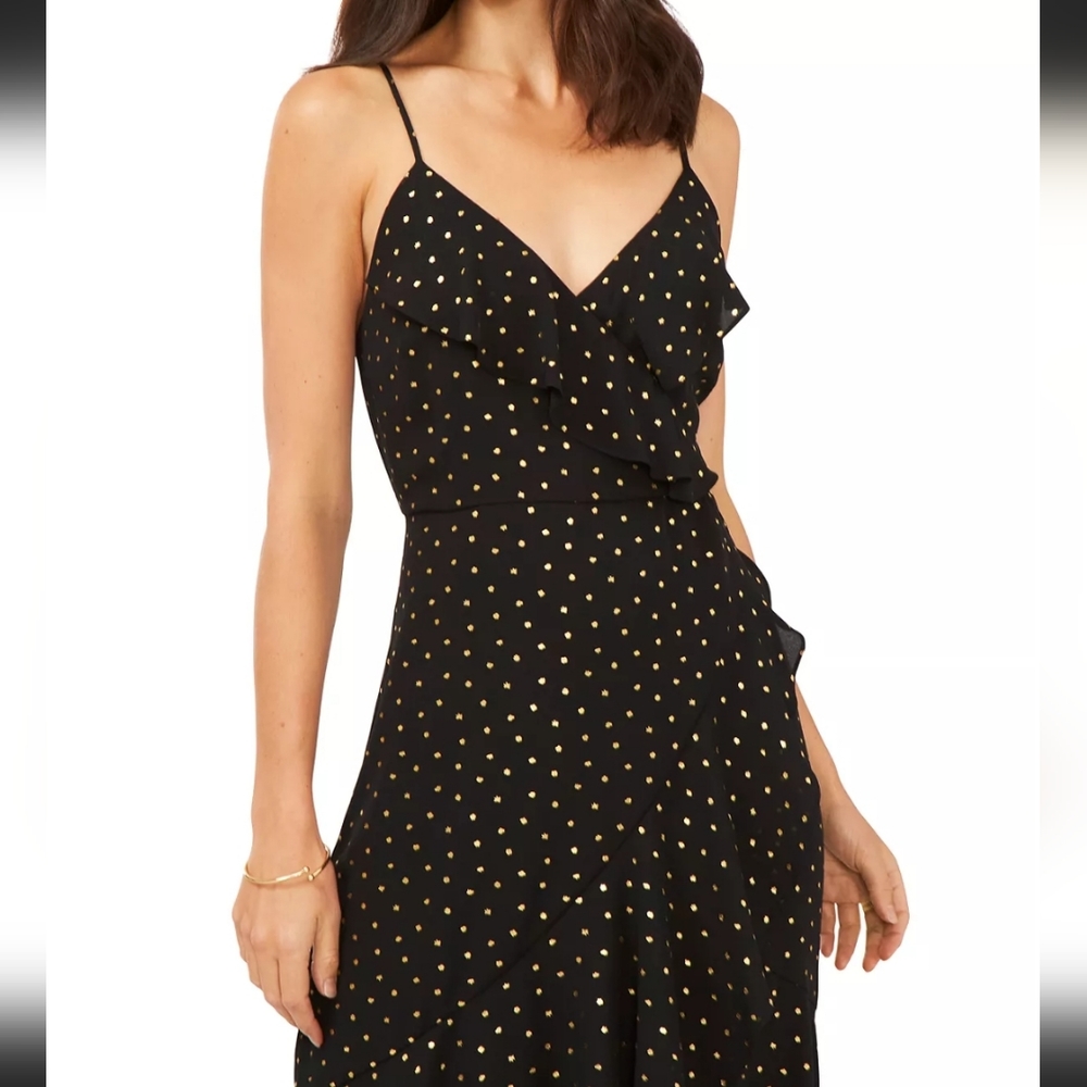 MSK Petite Black and Gold Light flowy Dress